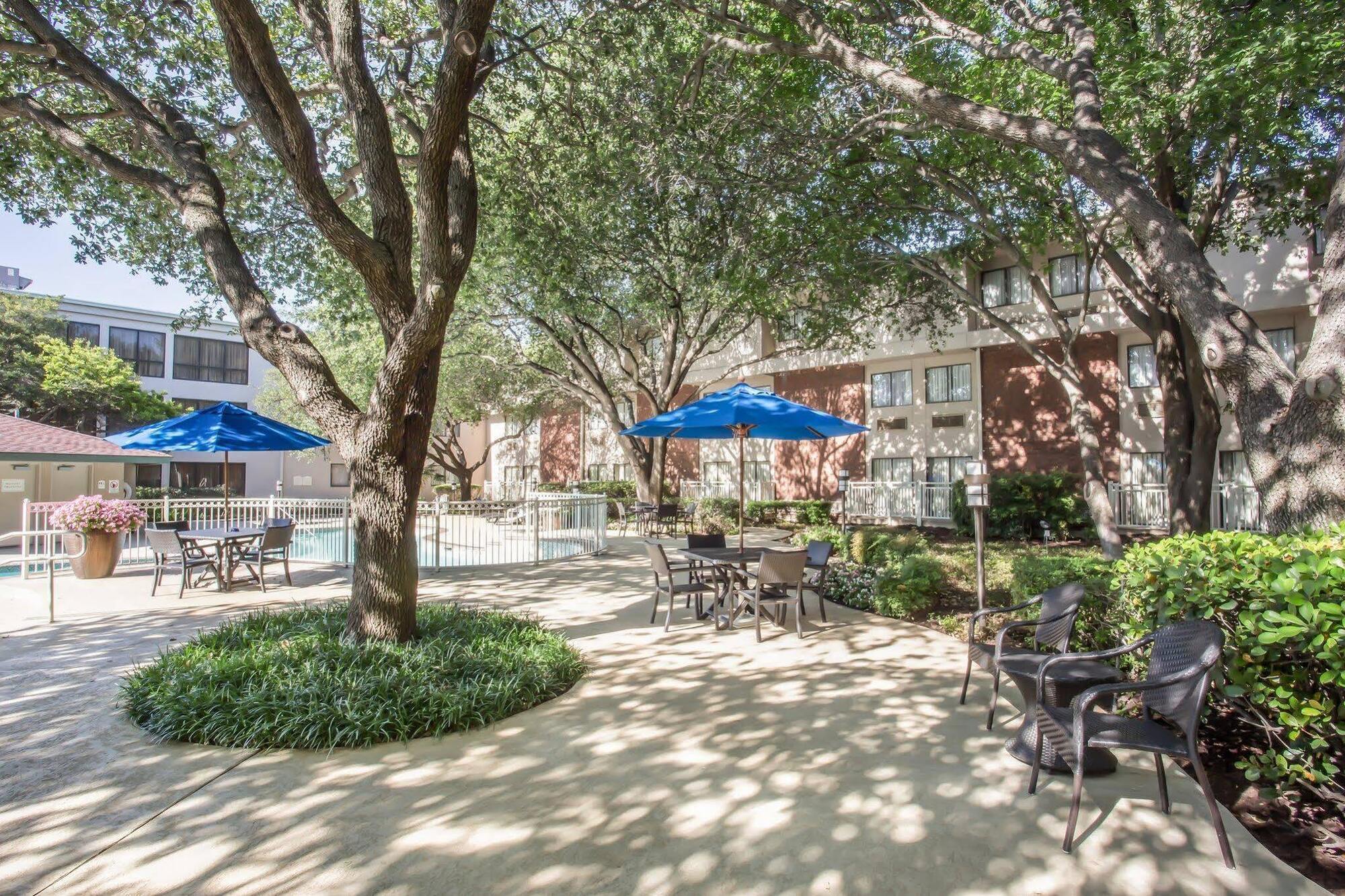 Crowne Plaza Dallas Near Galleria-Addison Εξωτερικό φωτογραφία